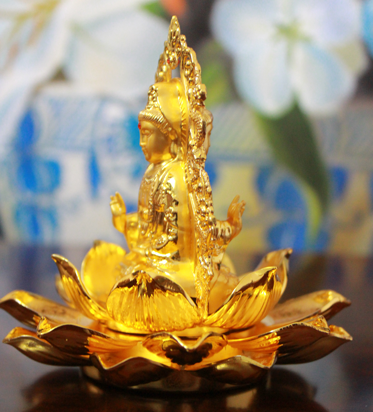 Tượng quan âm bồ tát bằng hợp kim để ô tô