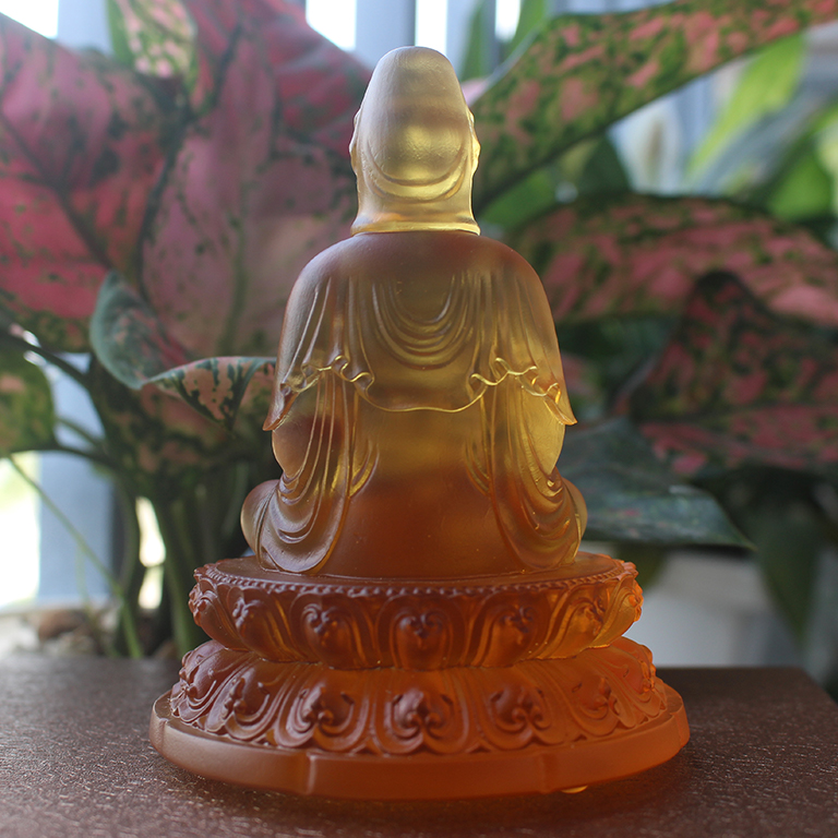 Tượng Quan Âm Bồ tát để xe ô tô đẹp bằng lưu ly