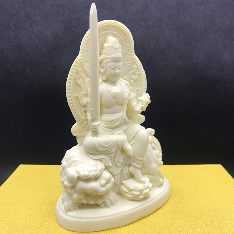 Tượng Văn Thù Bồ tát để xe ô tô