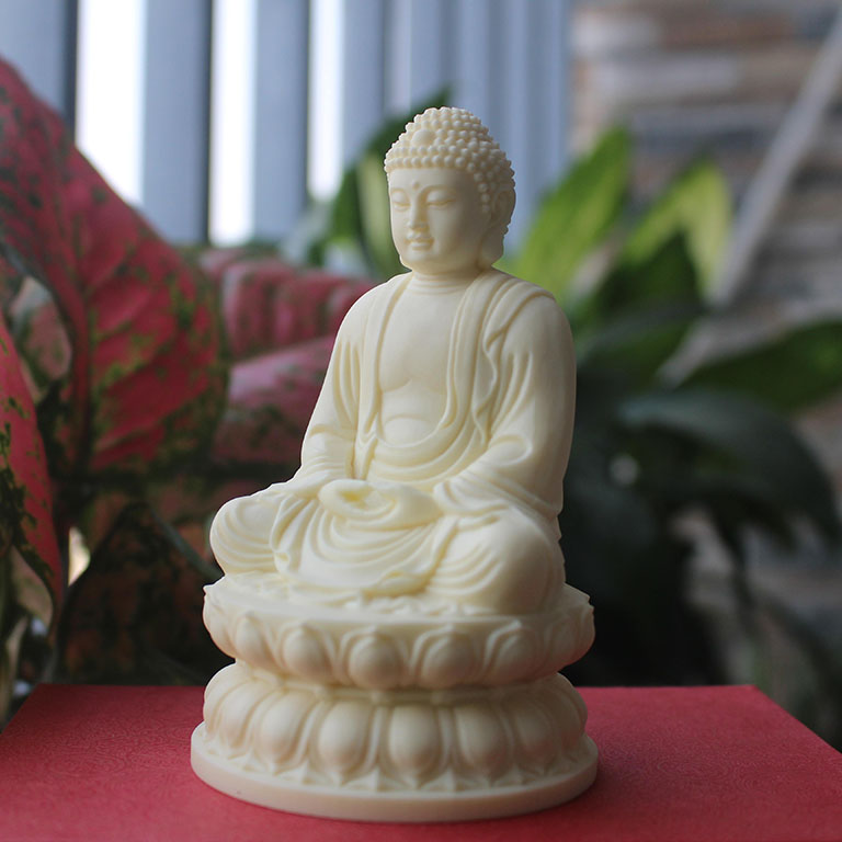 Tượng Phật Thích Ca Mâu Ni để xe ô tô bằng đá ngà