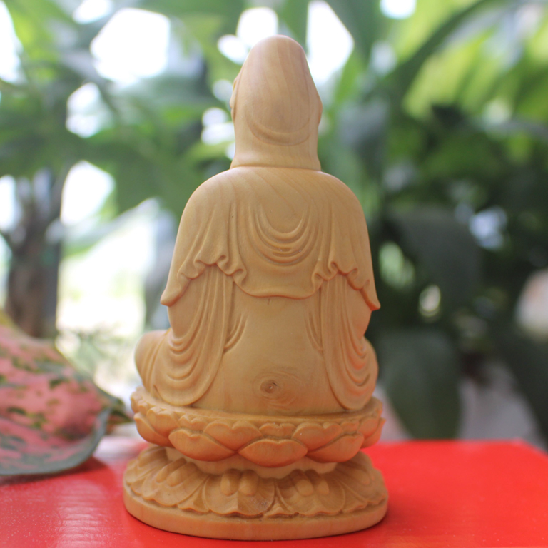 Tượng Phật Quan Âm Bồ tát để xe ô tô