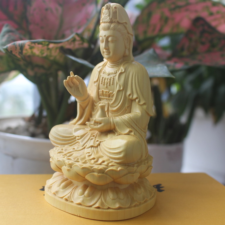 Tượng Quan Âm Bồ tát để xe ô tô cao 13cm