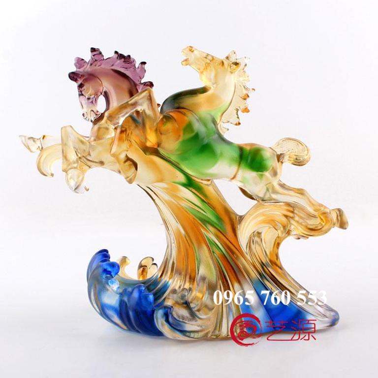 Tượng song mã phi thiên phong thuỷ để bàn làm việc