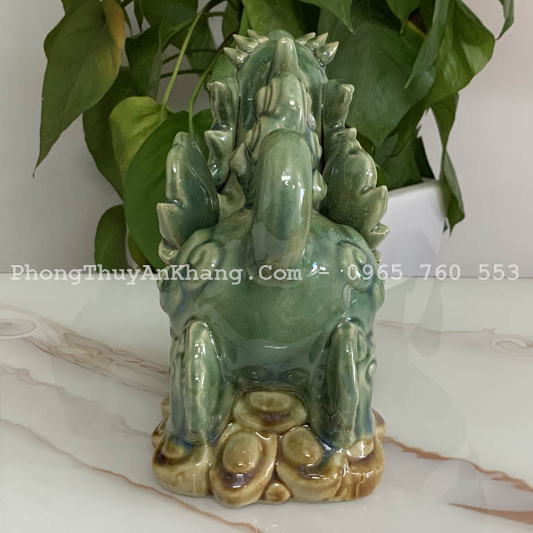 Mặt sau tượng tỳ hưu gốm bát tràng - Mã THPT 015