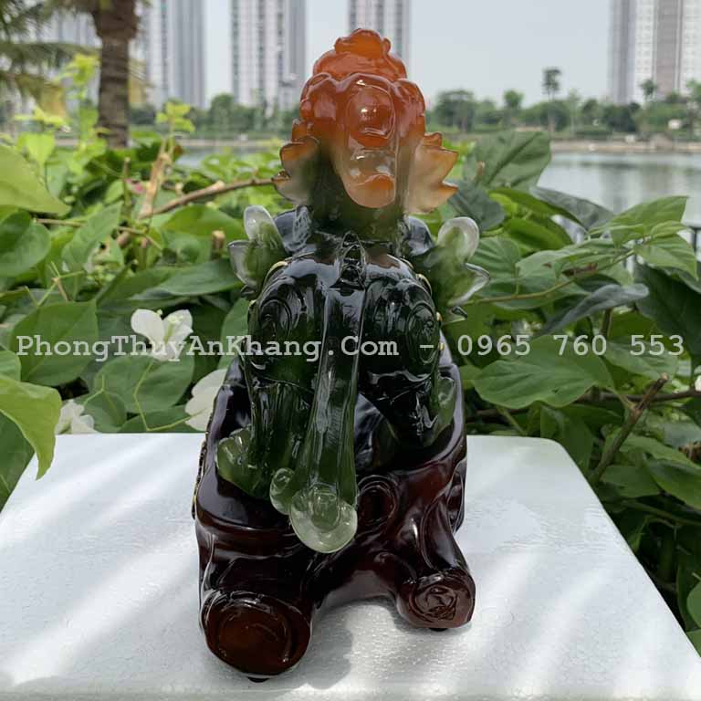 Mặt sau tượng tỳ hưu THPT - 005
