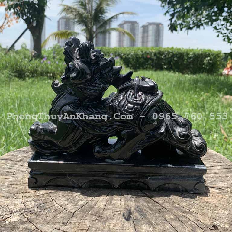 Tượng tỳ hưu đá cẩm thạch đen để bàn làm việc