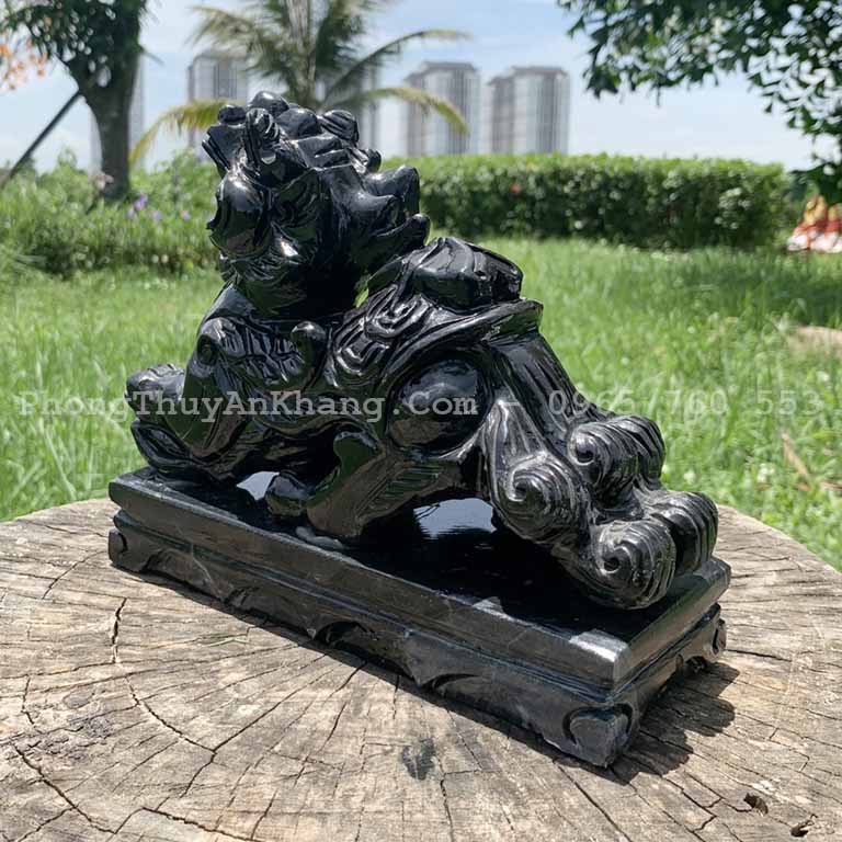 Tỳ hưu đá màu đen tại Hà Nội