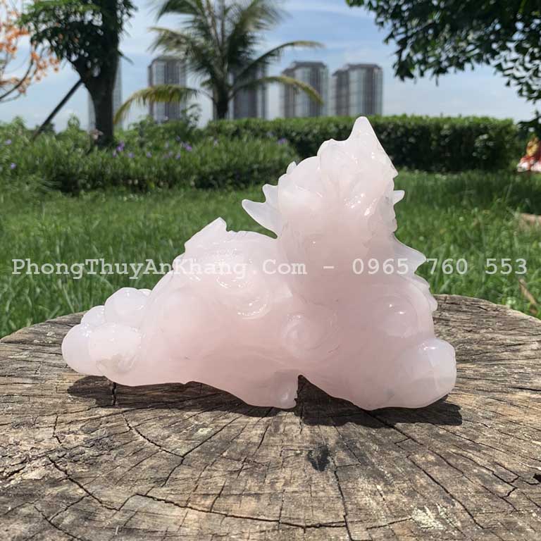 Tỳ hưu đá thạch anh để két sát có giám định