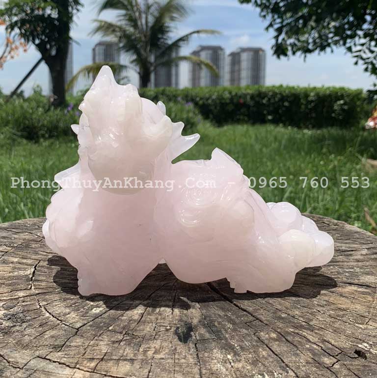 Tỳ hưu đá thạch anh hồng tư nhiên có giám định