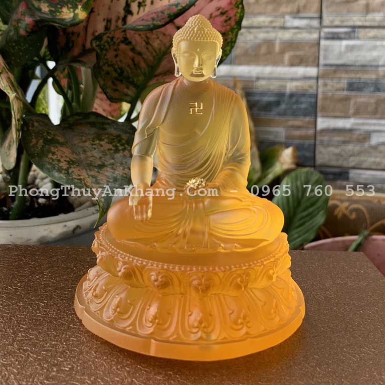 Tượng A Di Đà màu vàng để ô tô tại Tp Hồ Chí Minh