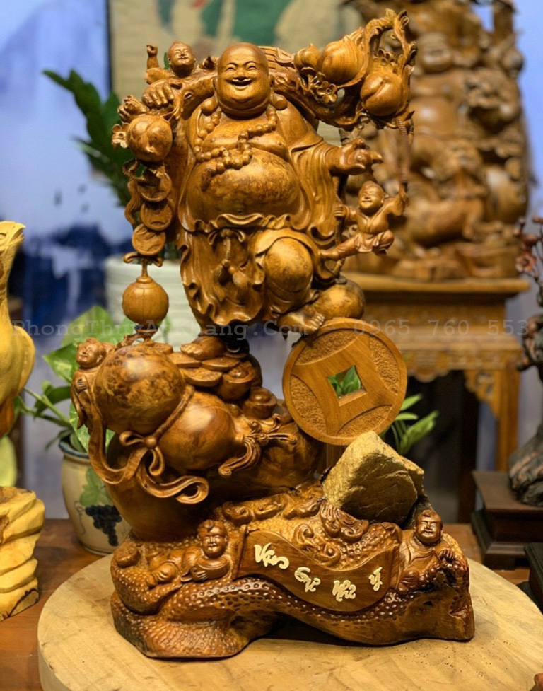 Phật Di Lặc ngũ phúc gánh cành đào gỗ nu hương
