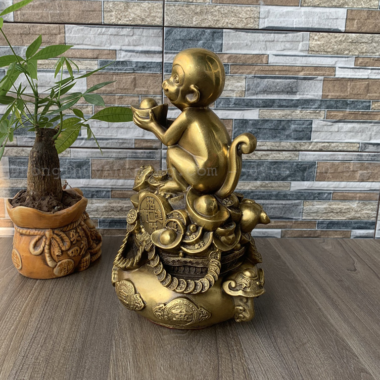 Tượng khỉ quà tặng cho người tuổi thân