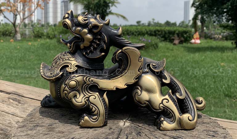 tỳ hưu đồng tặng người mệnh kim khai trương