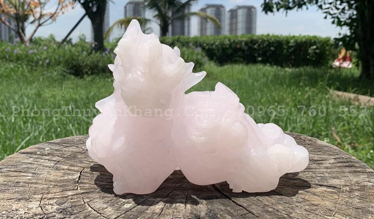 tỳ hưu thạch anh hồng quà tặng khai trương cho chủ là nữ