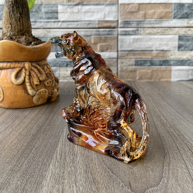 Tượng hổ quà tặng phong thuỷ người tuổi dần