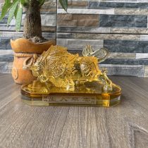 Tượng trâu để bàn làm việc hợp người tuổi sửu