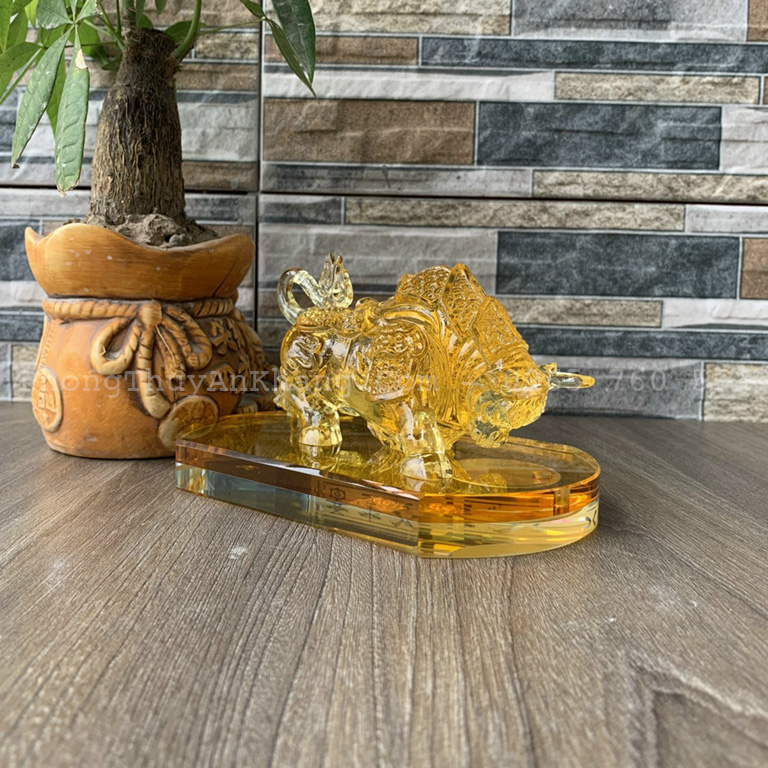 Trượng trâu để xe ô tô hợp tuổi sửu