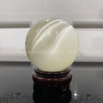 Quả cầu mắt mèo trắng 10 cm nặng 1.2 kg để phòng khách