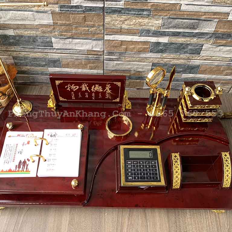 Hộp bút làm quà tặng sếp đầy ý nghĩa