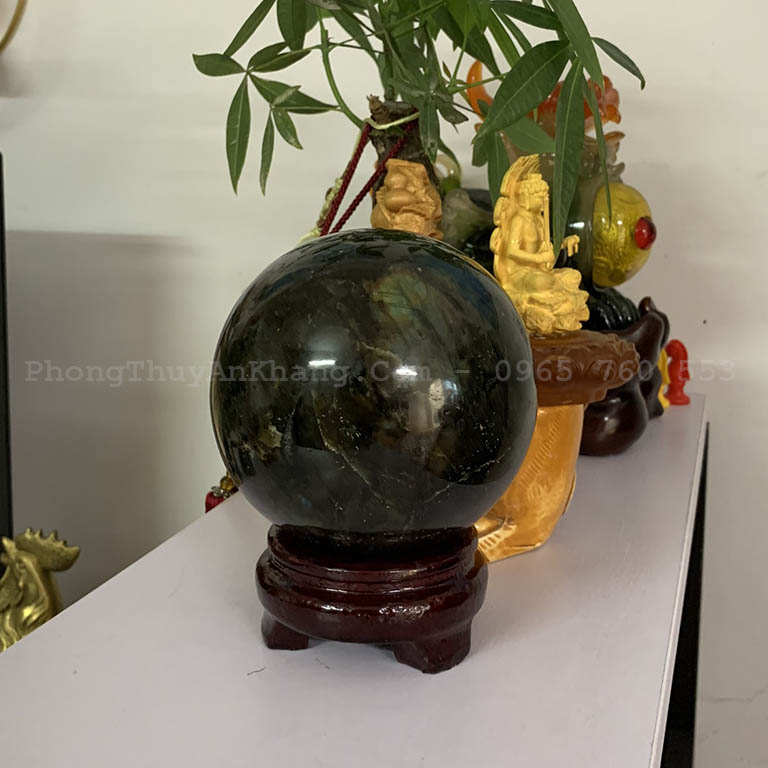 Quả Cầu mầu xanh lá hợp mệnh thổ, hợp mệnh Kim