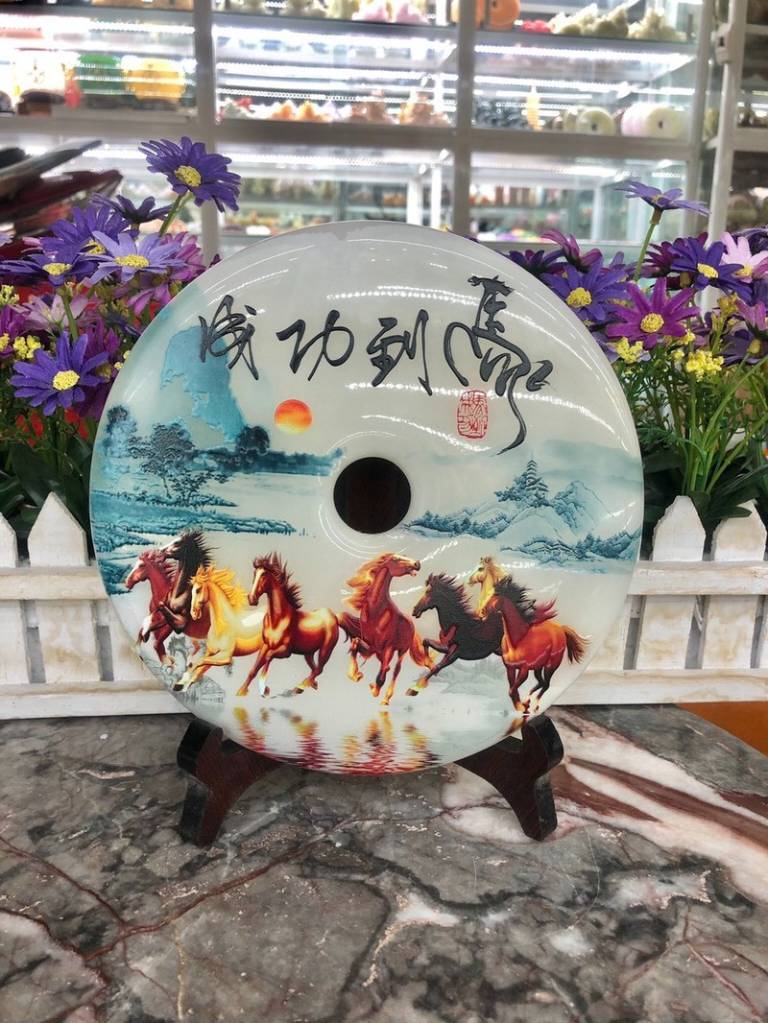 chọn đồng tiền đá phong thủy hợp mệnh tuổi