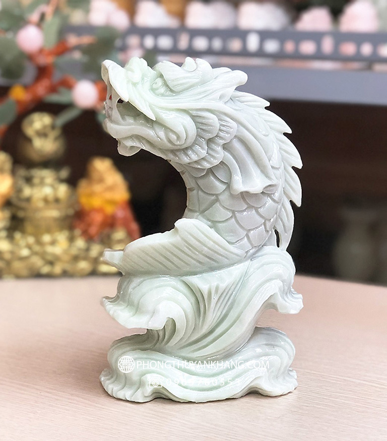Tượng cá chép hoá rồng đá xanh Non Nướcc, Đà Nẵng