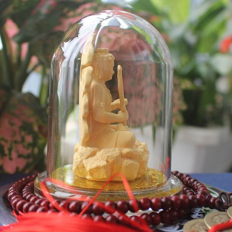 Tượng Bất Động Minh Vương được chế tác với nhiều chất liệu, hình dáng khác nhau