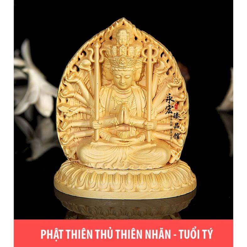 Người tuổi Bính Tý cầm tinh con chuột được phật Thiên thủ thiên nhãn bảo vệ giúp vượt qua mọi khó khăn, trắc trở
