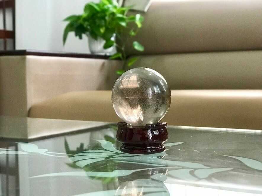 Quả cầu thạch anh màu khói