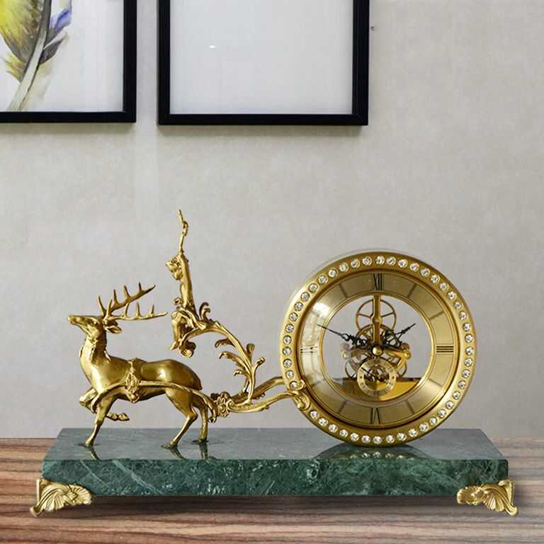 Đồng hồ phong thủy để bàn làm việc