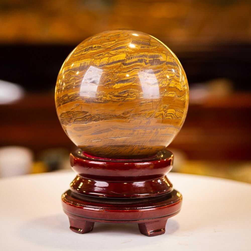 Cầu đá phong thủy mắt nâu không chỉ được biết đến với giá trị thẩm mỹ cao mà còn có nhiều ý nghĩa trong phong thủy mang lại hạnh phúc, tiền tài, thịnh vượng