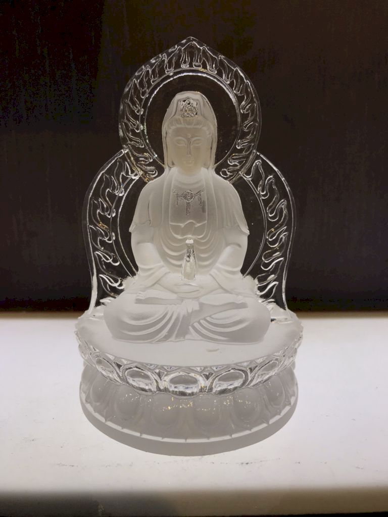 Mẫu tượng phật quan âm lưng tượng lá bồ đề bằng lưu ly trắng hợp mệnh Kim
