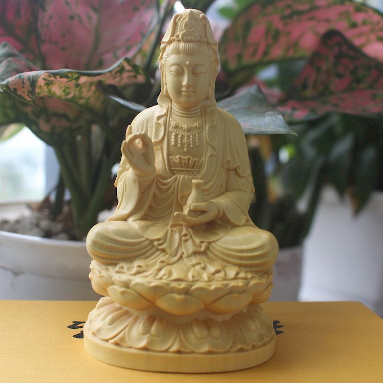 Tượng phật Quan Âm để xe ô tô cho người mệnh Kim