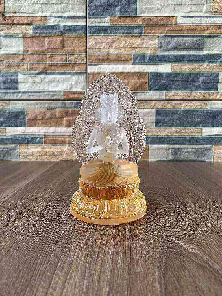 Tượng phật Như Lai Đại Nhật lưu ly màu trắng