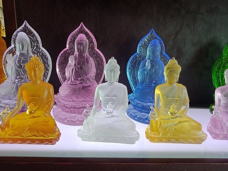 Kinh nghiệm chọn tượng Phật để xe ô tô tại Hải Dương