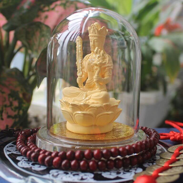 Tượng phật Hư Không Tạng Bồ Tát cho người mệnh Kim chất liệu kim sa dát vàng cao cấp