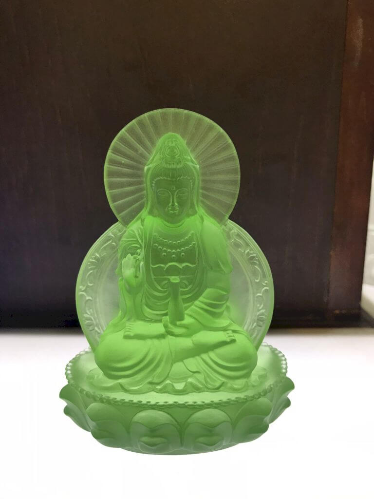 tượng Phật màu xanh là cũng có hai mẫu tượng một mặt và tượng hai mặt được chế tác tinh xảo