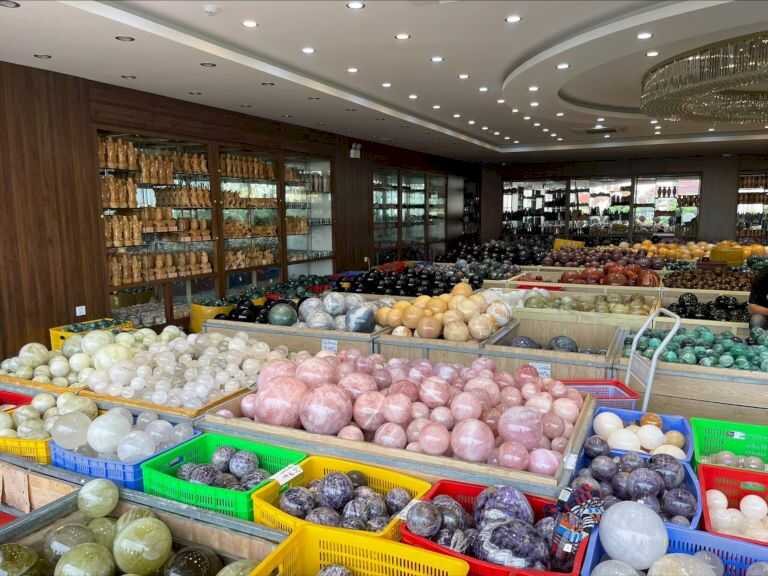 Top 10 mẫu đồ phong thủy bàn làm việc nhân viên giúp thăng quan, tiến chức