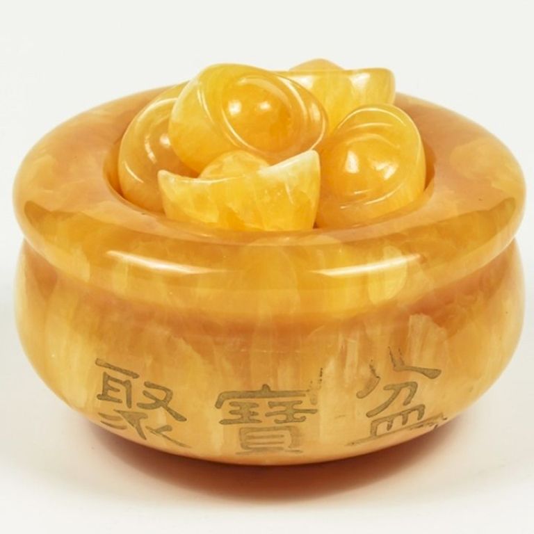 Bát tụ bảo hay còn gọi là tụ bảo bồn, với thiết kế dạng tụ thu gọn những vật phẩm có giá trị