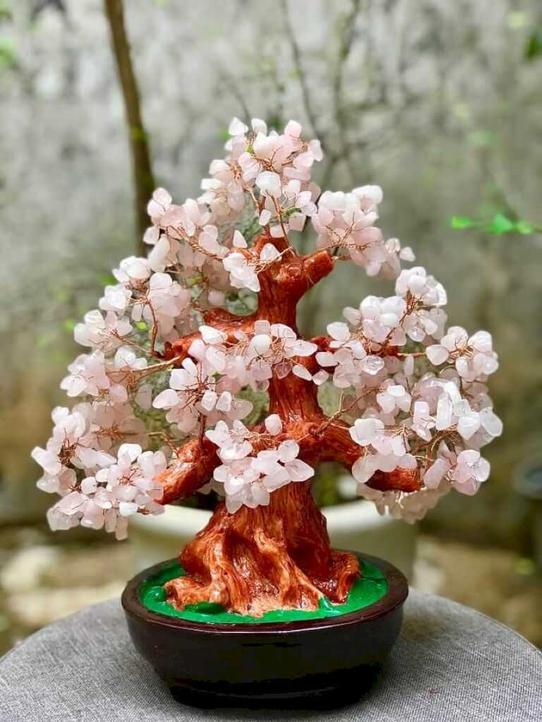 Cây tài lộc bằng thạch anh còn tỏa ra năng lượng giúp cho tinh thần luôn được minh mẫn