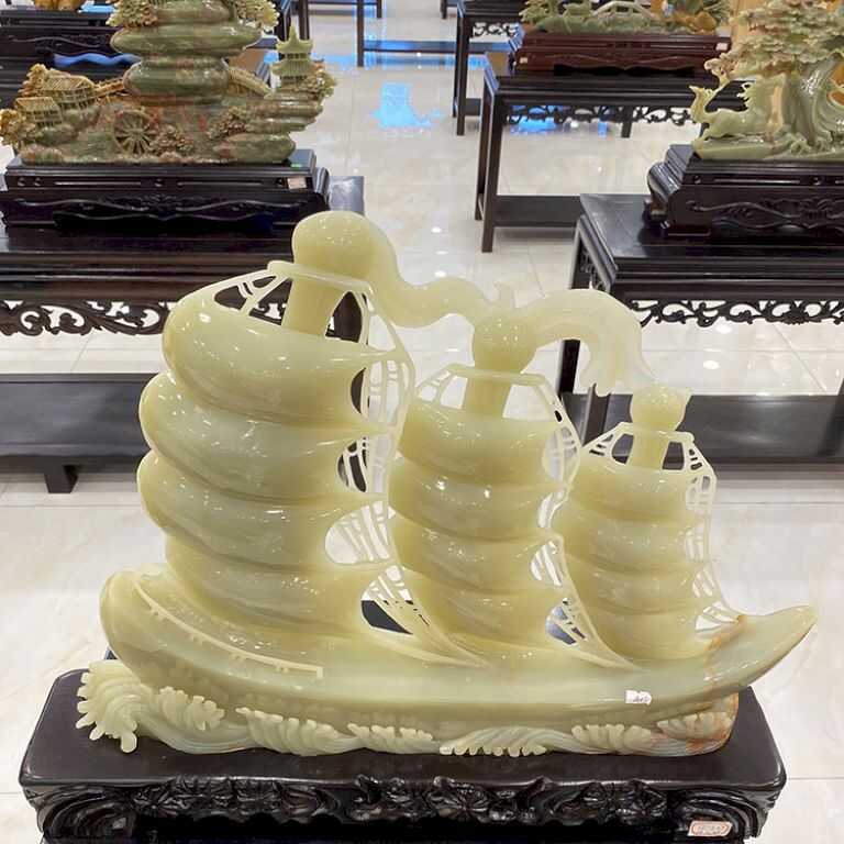 Vật phẩm hỗ trợ cho công việc được trôi chảy, thuận lợi
