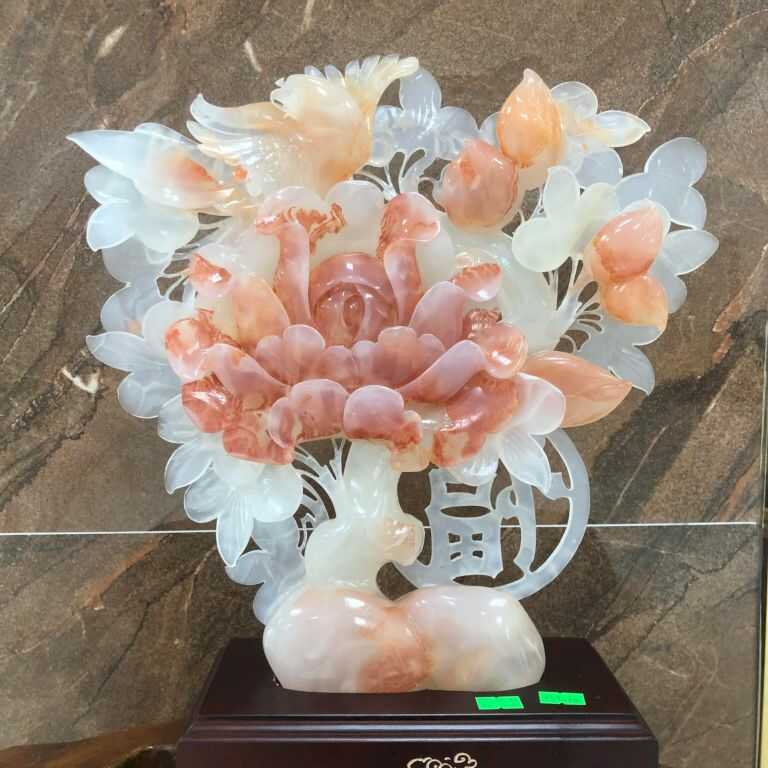 Vật phẩm được chế tác từ chất liệu ngọc Onyx