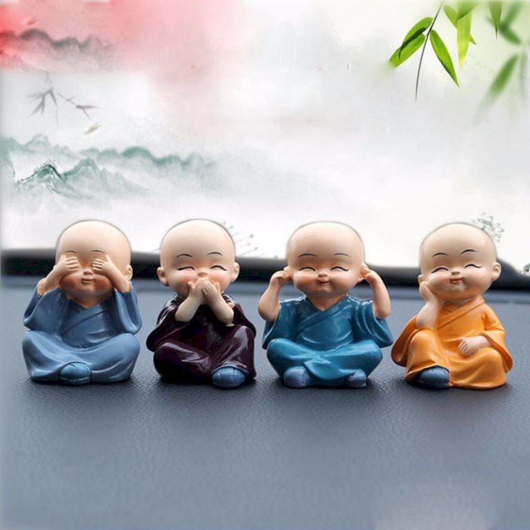 Bộ tượng 4 chú tiểu để bàn làm việc được nhiều người ưa chuộng